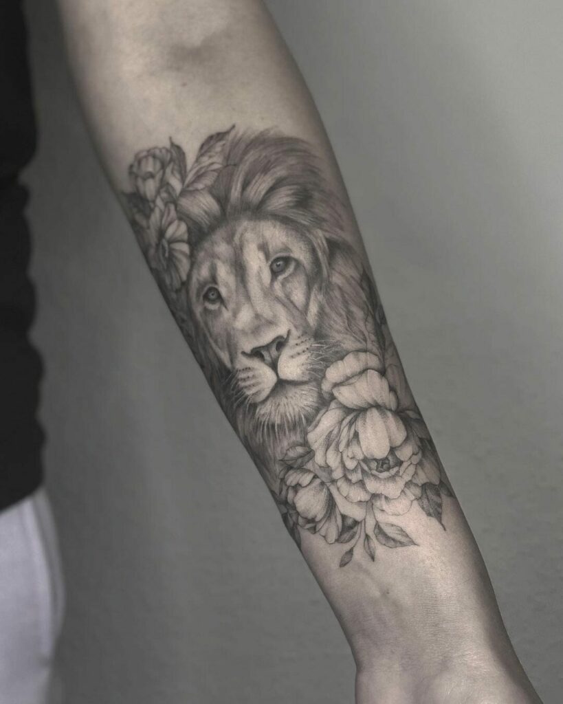 10+ Forearm Lion Tattoo Ideas That Will Blow Your Mind! 22 Inner Forearm Lion Tattoo
