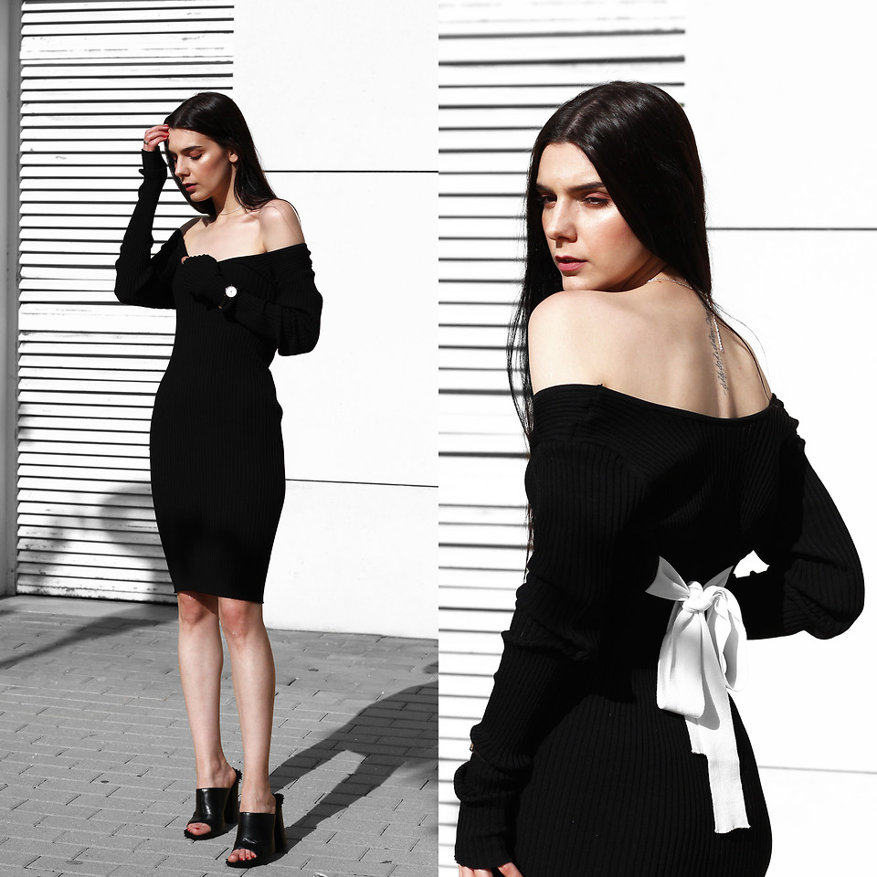 17 Best New Year’s Eve Outfits To Try This Year 10 Little Black Dress & Chandelier Earrings
