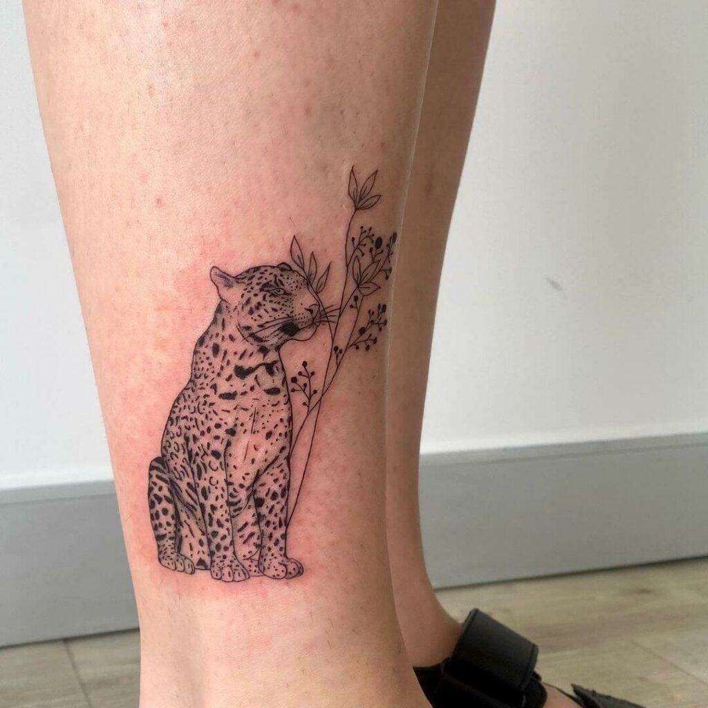 11+ Common Tattoo Ideas That Will Blow Your Mind! 13 Little Leopard Portrait Tattoo Ideas