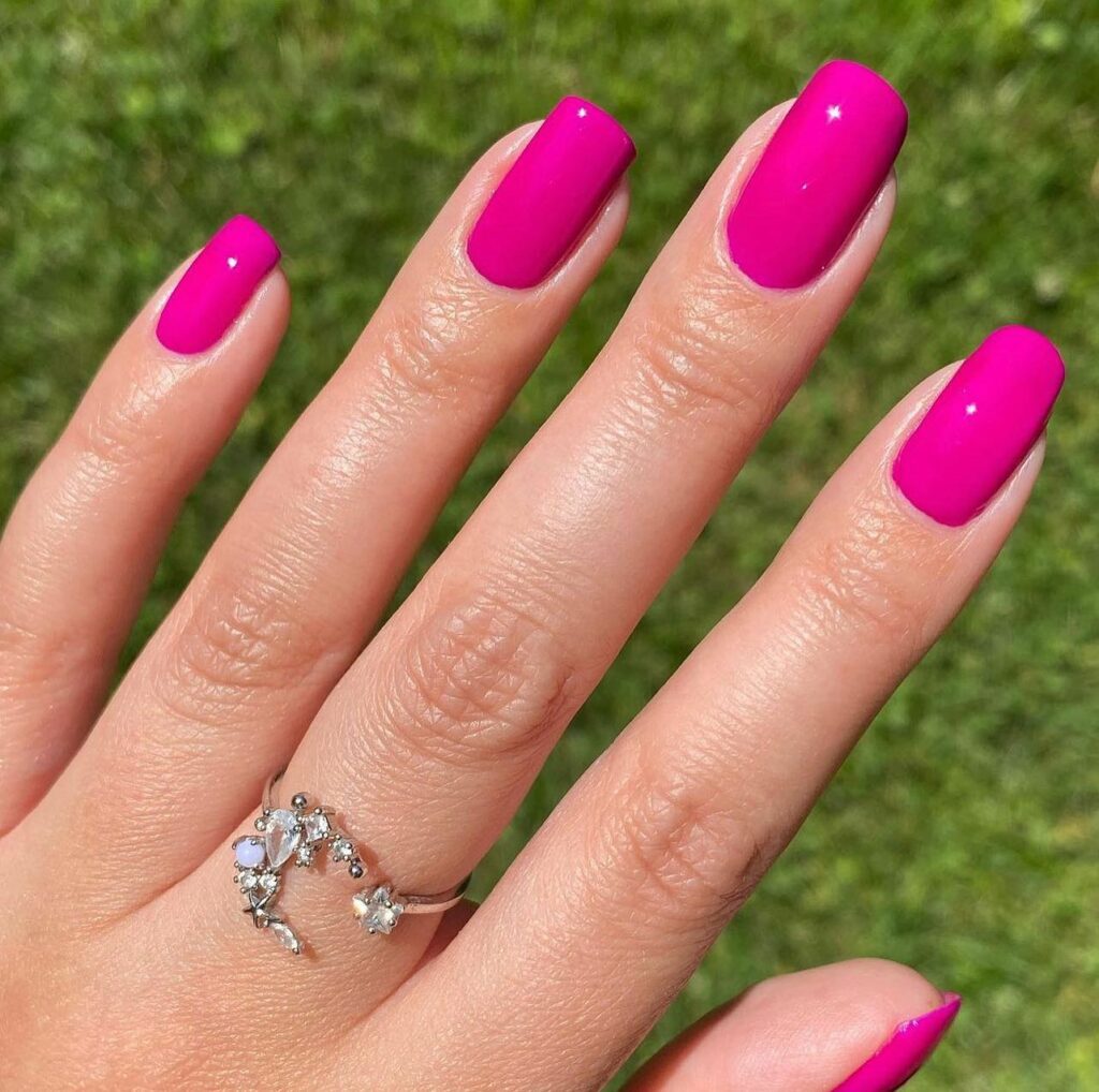 Magenta nails