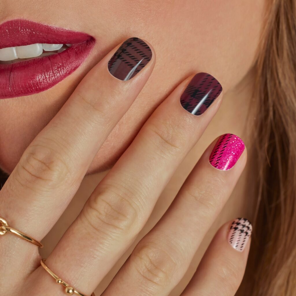 30 Latest November Nail Designs To Try This Fall 10 Matte Plaid