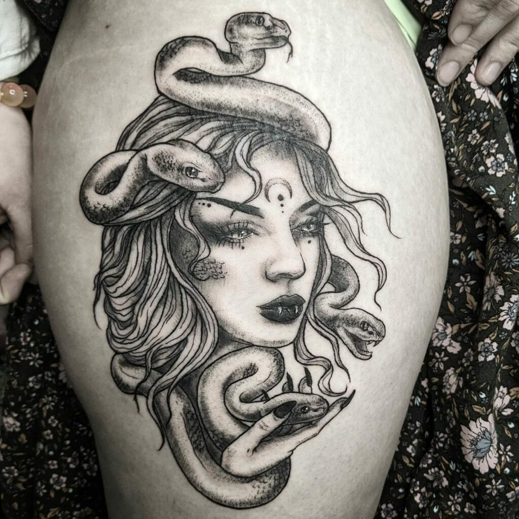 11+ Medusa Thigh Tattoo Ideas That Will Blow Your Mind! 13 Medusa Tattoo On Thigh