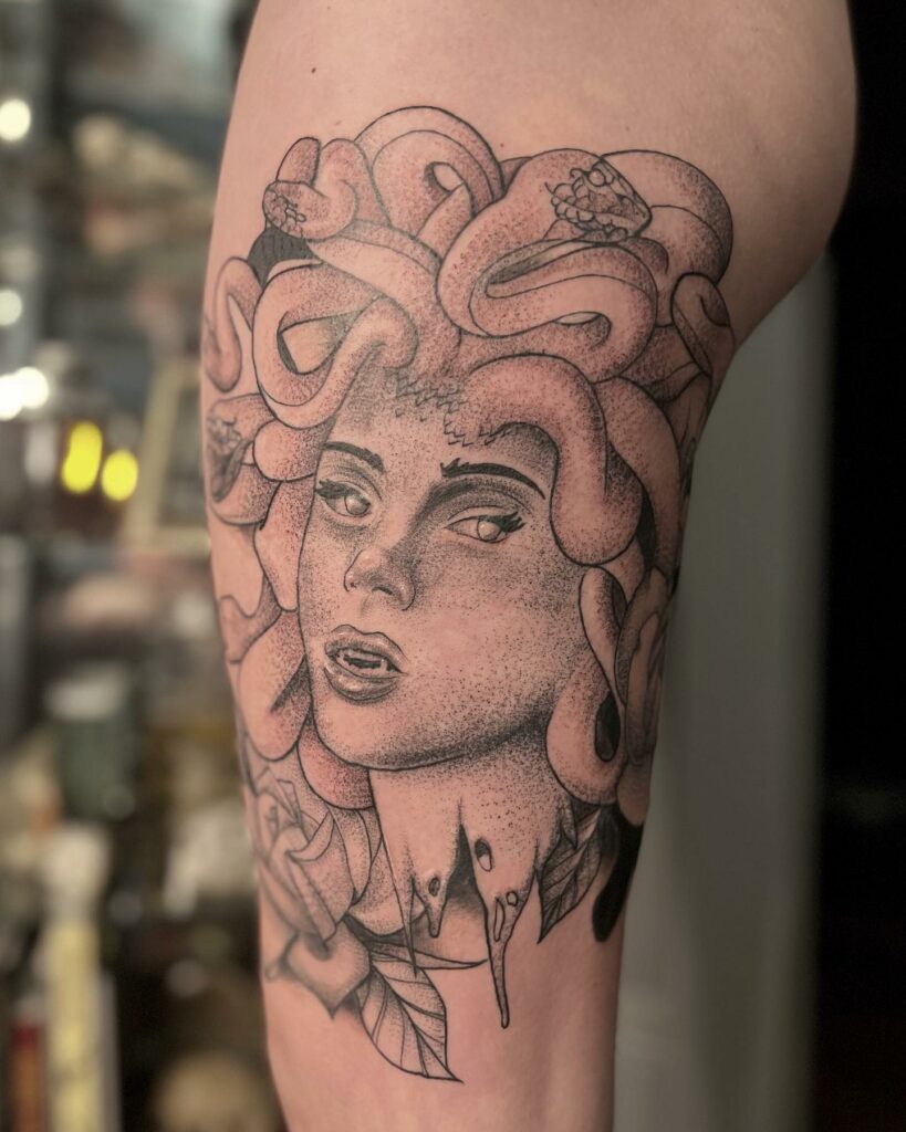 11+ Medusa Thigh Tattoo Ideas That Will Blow Your Mind! 10 Medusa Thigh Tattoo
