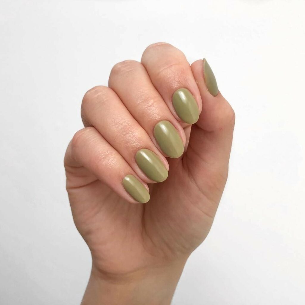 Get Creative with 39 Cute Short Nails Designs for 2024 47 Metallic Olive