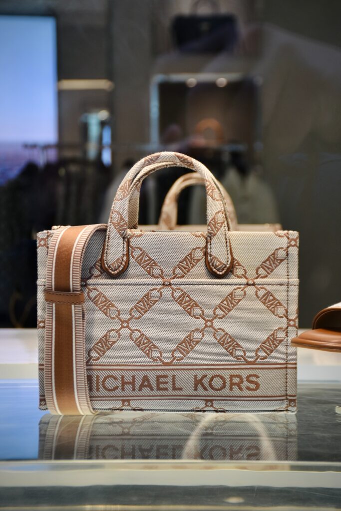 Kate Spade vs Michael Kors: Discovering the Key Differences in 2024 11 Michael Kors