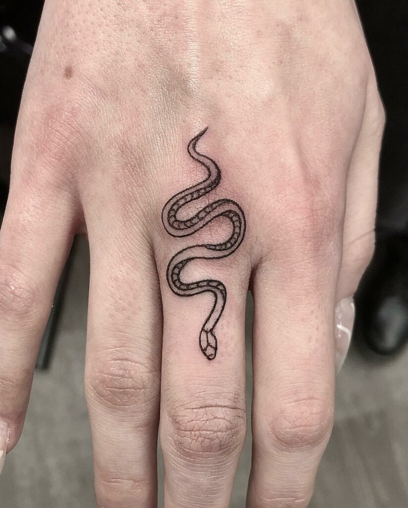 10+ Snake Finger Tattoo Ideas That Will Blow Your Mind! 12 Middle Finger Snake Tattoo