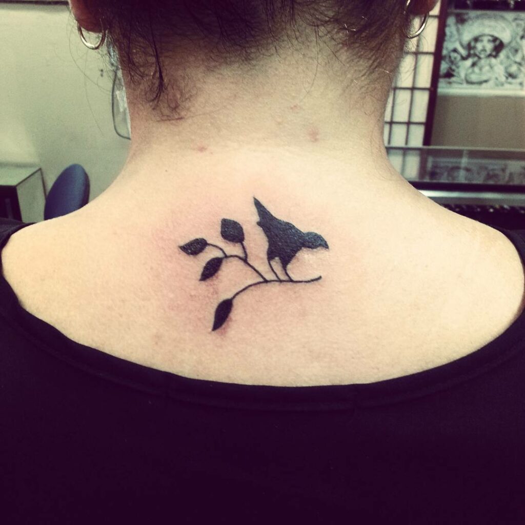 19+ Back Of Neck Tattoo Ideas You'll Have To See To Believe! 11 Minimal Back Of The Neck Tattoos For First-Timers