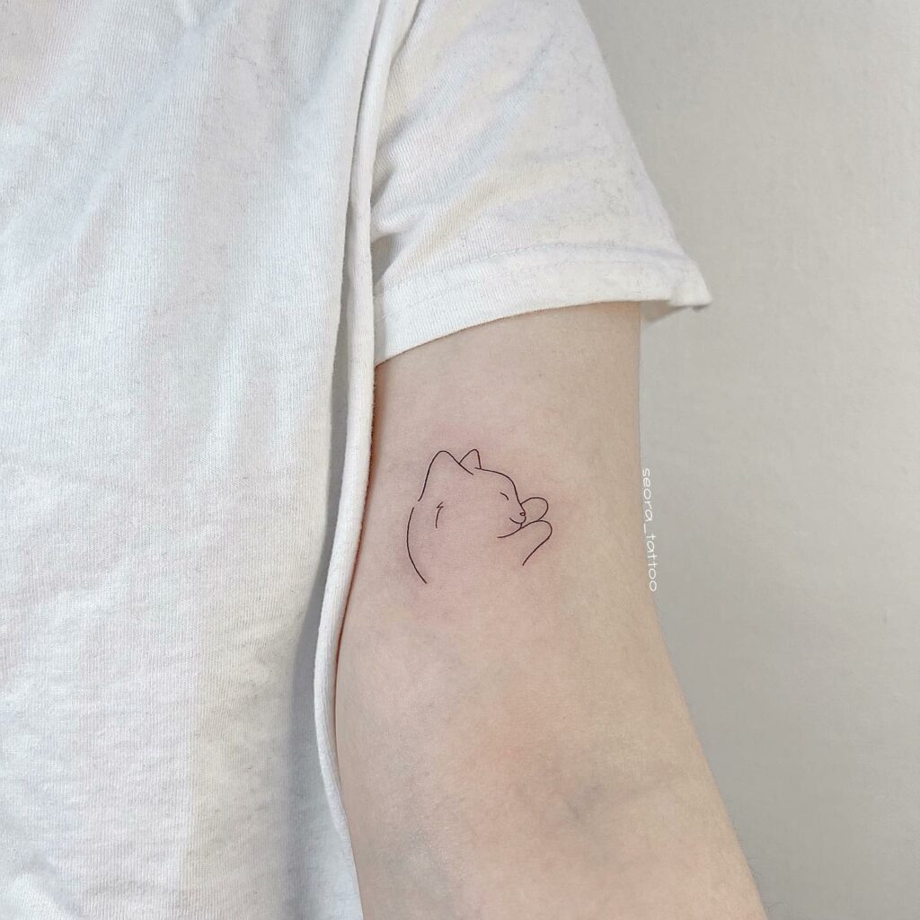 11+ Minimalist Small Cat Tattoo Ideas That Will Blow Your Mind! 10 Minimalist Small Cat Tattoo