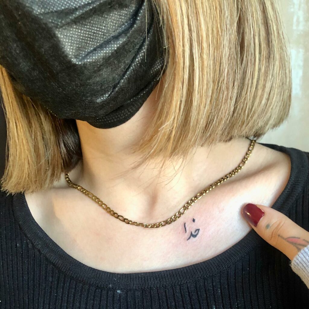 10+ Name Tattoo On Neck Ideas That Will Blow Your Mind! 11 Minimalistic Name Tattoo On Neck
