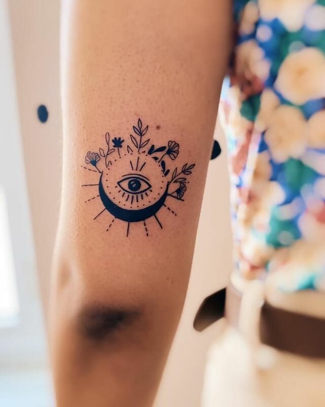 10+ Moon Flower Tattoo Ideas That Will Blow Your Mind! 20 Moon And Sun Tattoo With Flowers