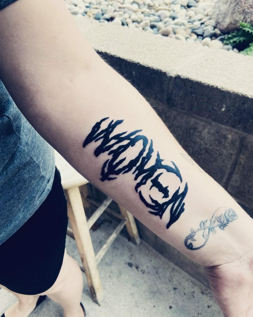 11+ Venom Women Tattoo Ideas That Will Blow Your Mind! 15 Movie Venom Tattoo