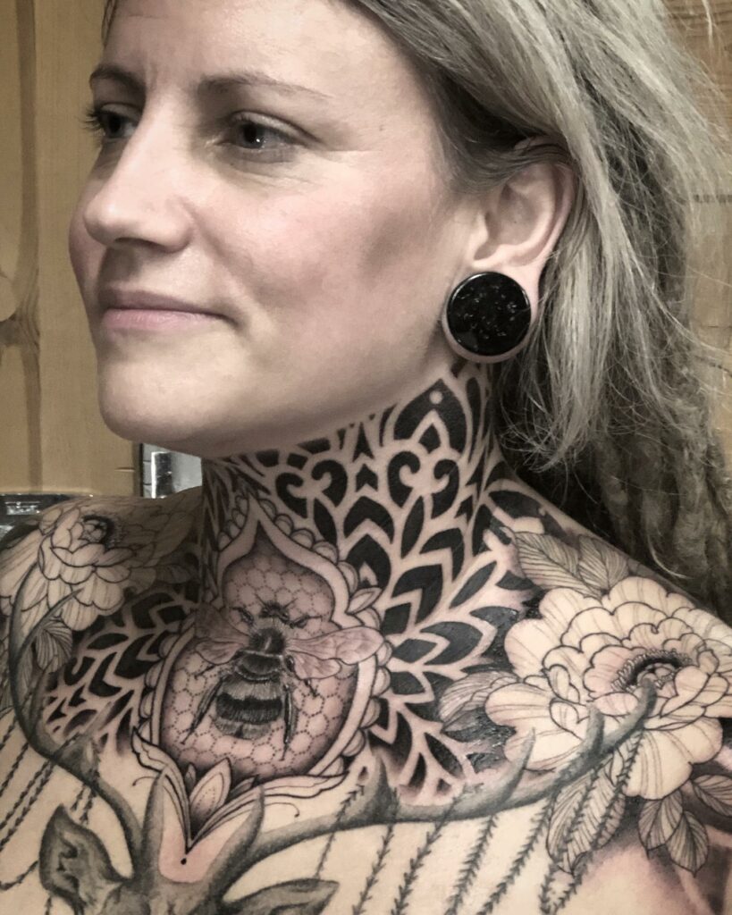 11+ Throat Female Neck Tattoo Ideas That Will Blow Your Mind! 14 Neck Tattoos For Women With Ornamental Design