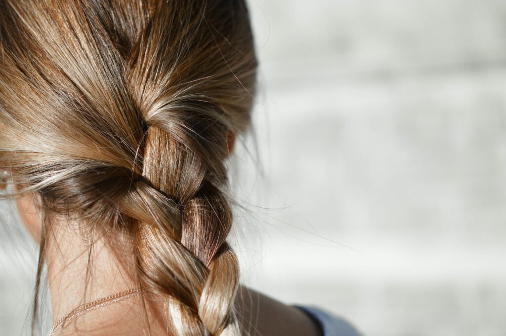 A Simple Guide On How To Use Baking Soda For Dry Shampoo 15 Oily Hair