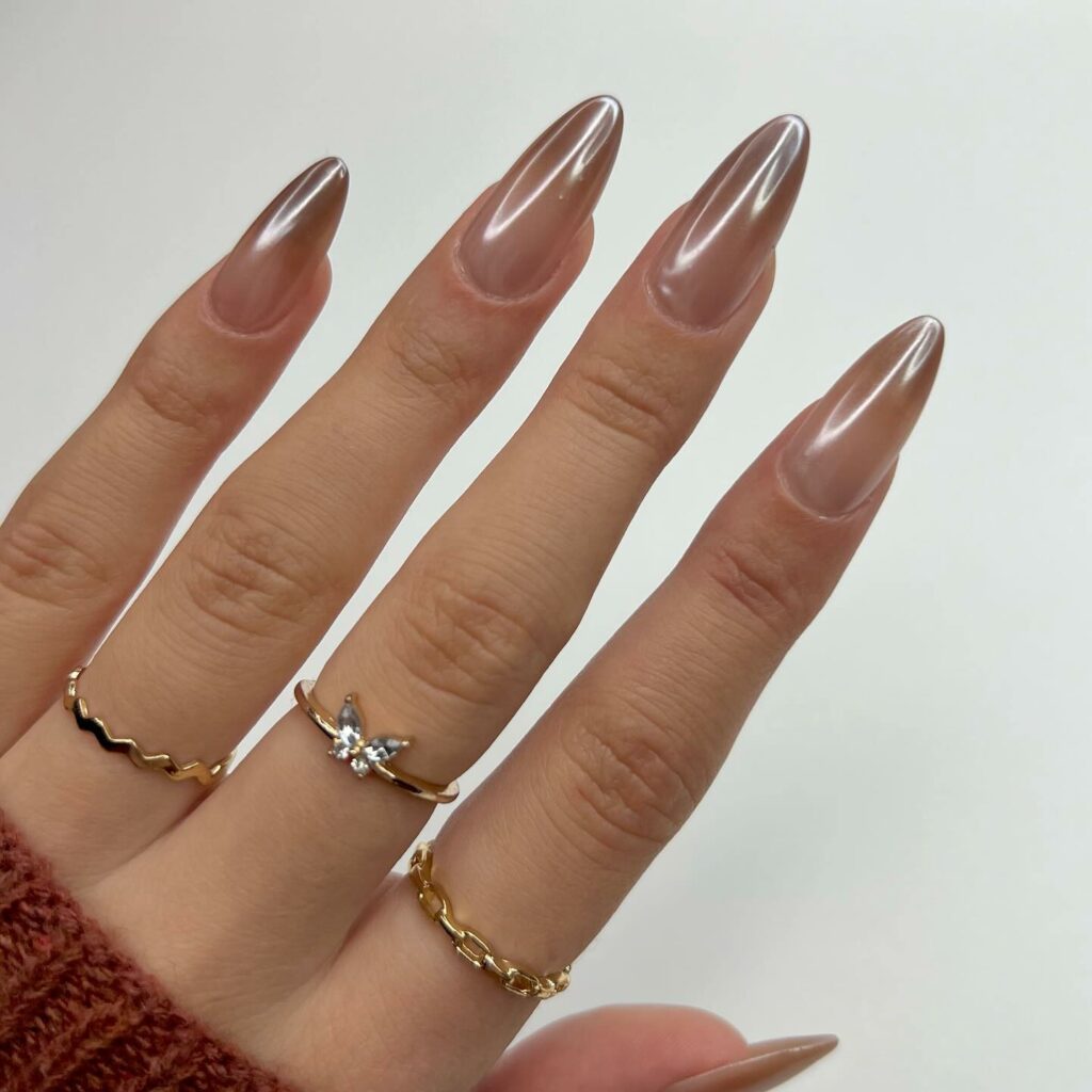 20 Latest Brown Chrome Nails Ideas To Try In 2024! 10 Elegant Ombré Brown Chrome Nails