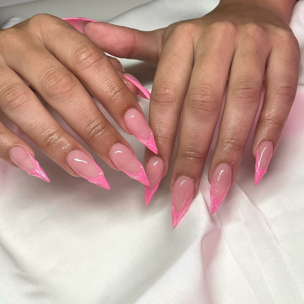 35 Latest Short Stiletto Nail Ideas to Try in 2024! 14 Ombre Pink Short Stiletto Nails
