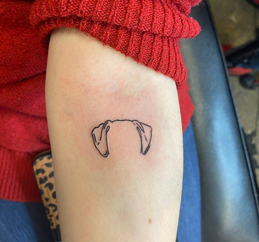 10+ Dog Ear Tattoo Ideas That Will Blow Your Mind! 11 Outline Dog Ear Tattoo