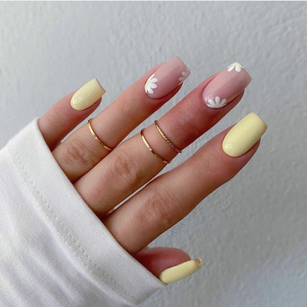 50 Latest February Yellow Nail Designs To Try in 2024! 34 Pastel Yellow Nails with Florals