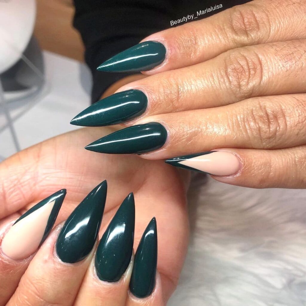 35 Latest Short Stiletto Nail Ideas to Try in 2024! 33 Classic French Tips on Short Stiletto Nails