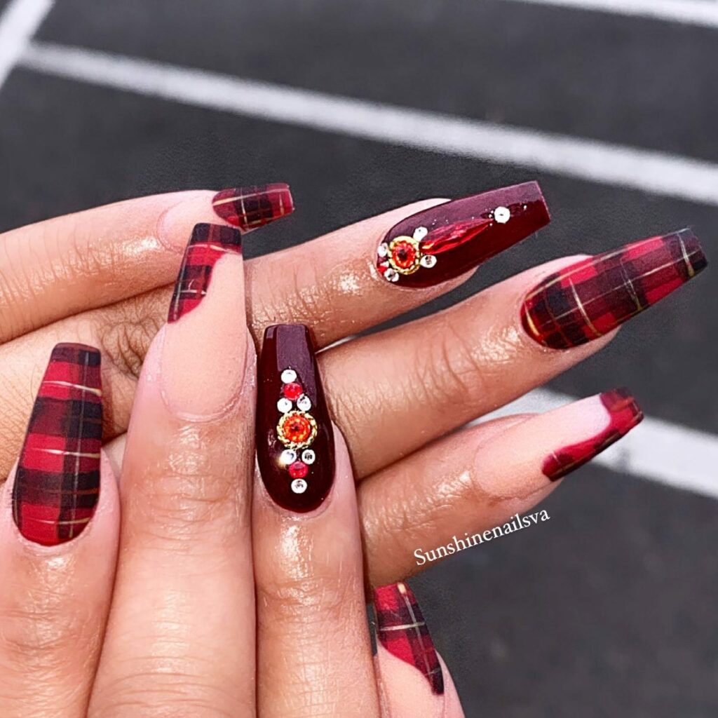27 Latest Maroon Nail Designs To Try In 2024! 31 Checkered Elegance of Plaid Maroon Nails