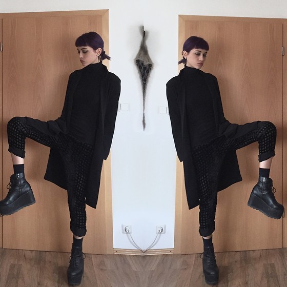 12 Best Shoes to Wear with Ankle-Length Pants in 2024 13 Platforms