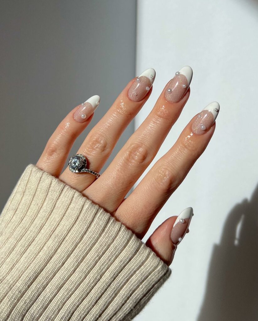 Chic Ombré French Nail Designs to Try in 2024 🇫🇷 36 Pop of Pearls