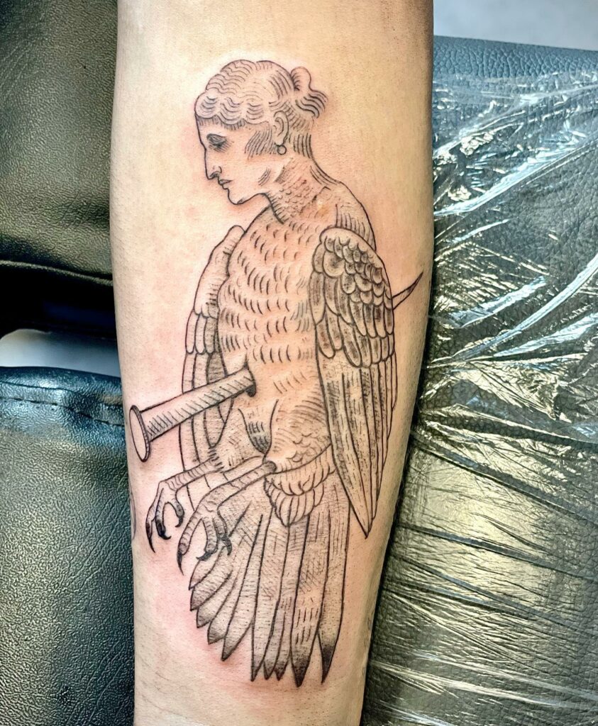 11+ Black American Traditional Tattoo Ideas That Will Blow Your Mind! 16 Raven Tattoos