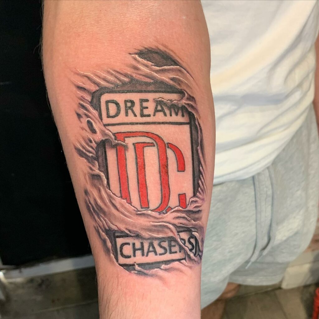 11+ Dream Chaser Tattoo Ideas That Will Blow Your Mind! 17 Realistic Dream Chaser Tattoo