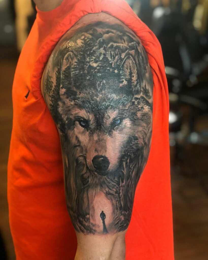 11+ Wolf Half Sleeve Tattoo Ideas That Will Blow Your Mind! 12 Realistic Wolf Tattoo