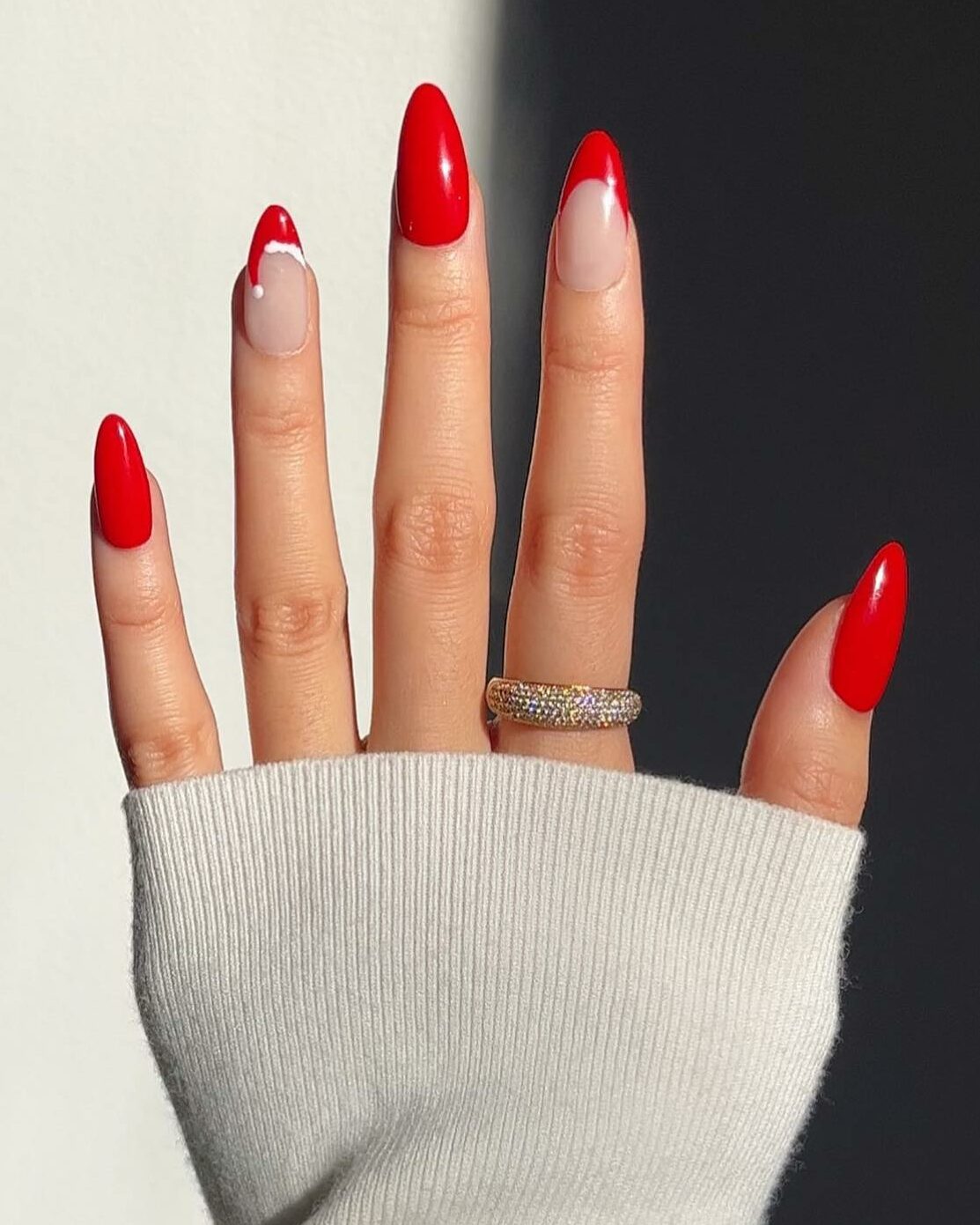 Everything You Need to Know About the Red Nail Theory! 10 Red Nails with a Playful Santa Hat Design