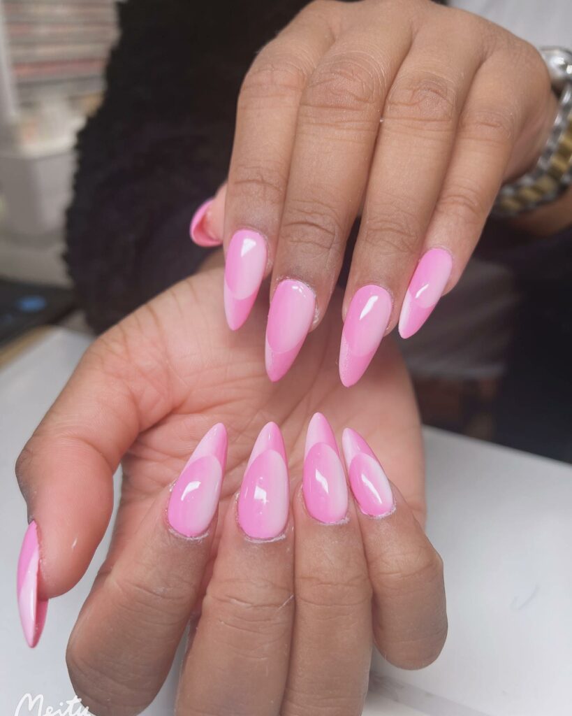 Chic Ombré French Nail Designs to Try in 2024 🇫🇷 33 Reverse French Ombré