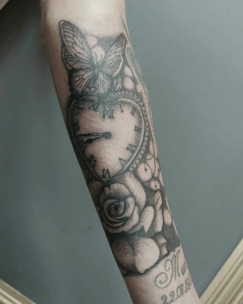 11+ Rose and Clock Tattoo Ideas That Will Blow Your Mind! 12 Rose and Heart Clock Tattoo