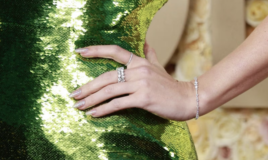 14 Latest Golden Globe Nail Ideas To Try in 2024! 10 Glitter Glam with Taylor's Neutral Manicure