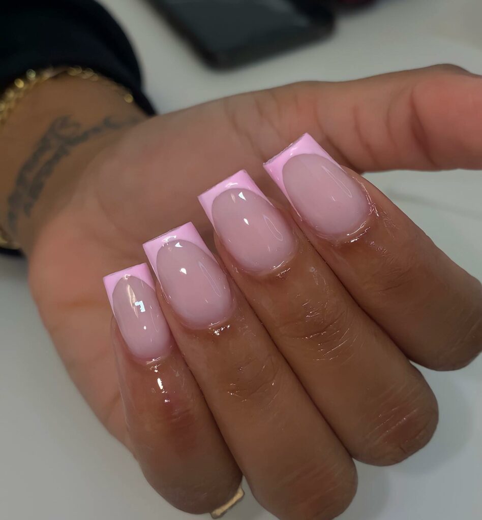 Trendy Short Coffin Nail Designs to Inspire You in 2024 ⚰️ 18 Short Acrylic Nail