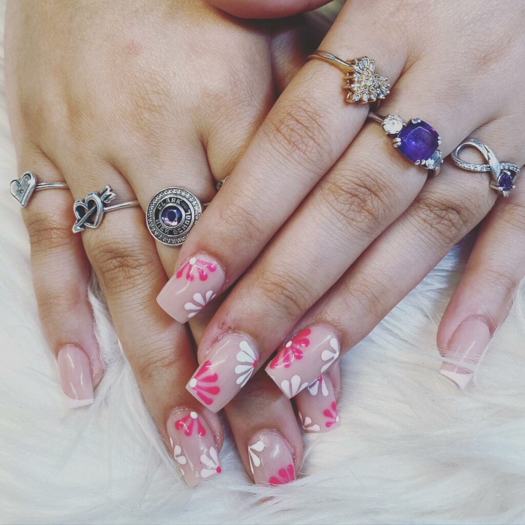Quirky Duck Nail Designs to Try in 2024 🦆 20 Short Duck Nails