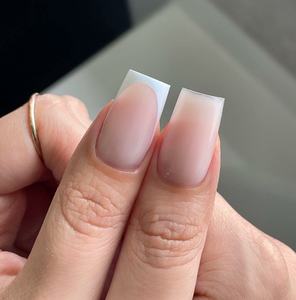 Chic Ombré French Nail Designs to Try in 2024 🇫🇷 19 Short and Square