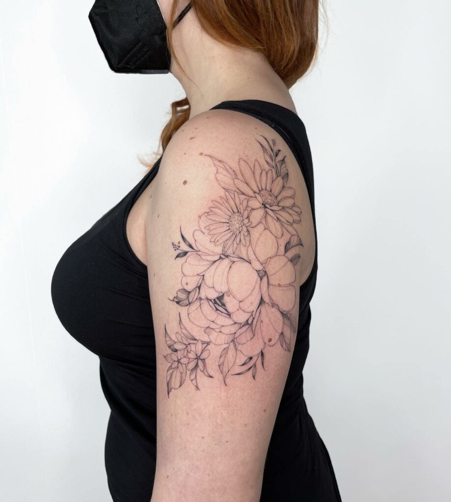11+ Traditional Tattoo Flowers Ideas That Will Blow Your Mind! 20 Shoulder Floral Tattoo