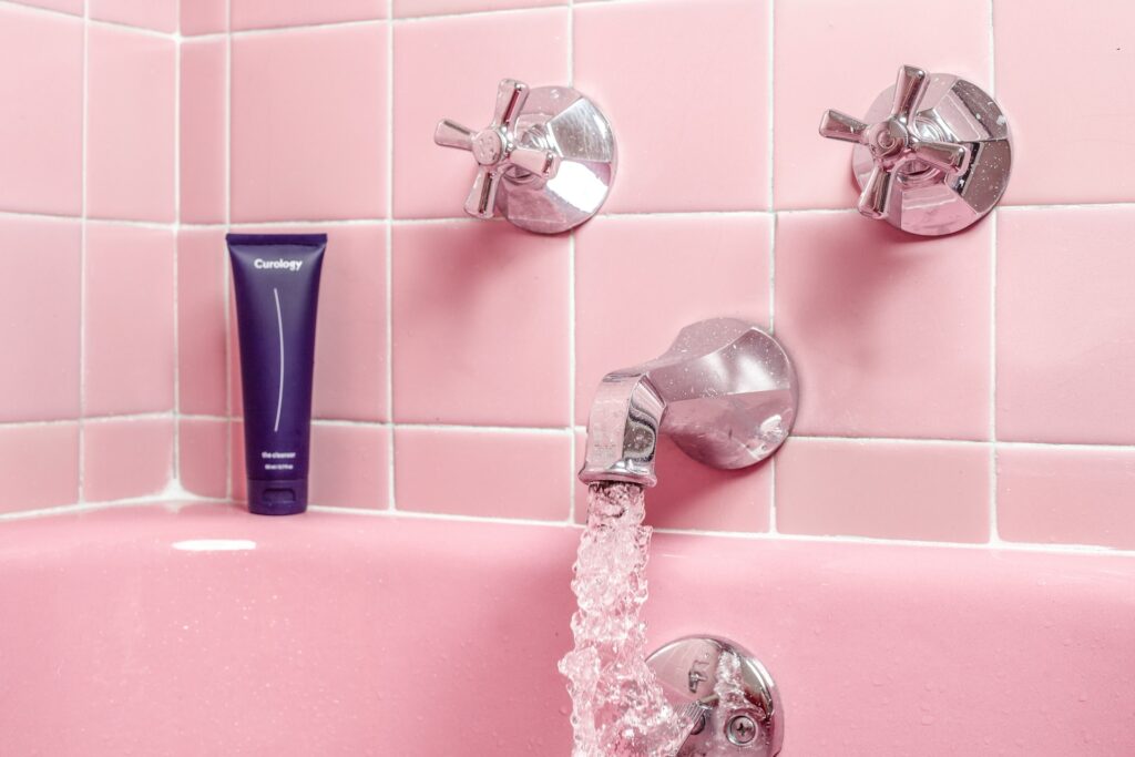 Is it Safe to Use Body Wash for Facial Cleansing? 11 Shower Gel