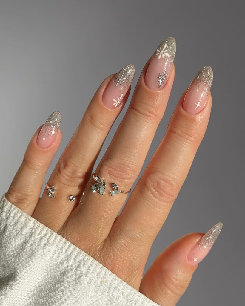 Shine with 20 Silver Christmas Nail Ideas in 2024 12