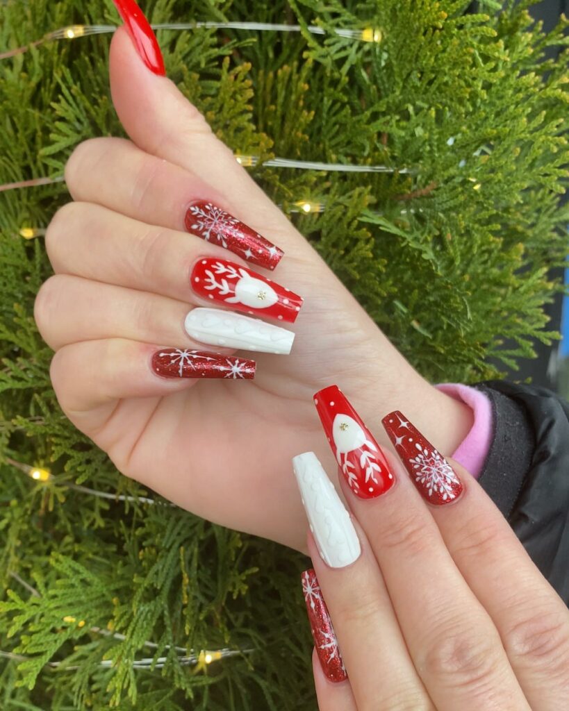 Celebrate with 30 Christmas Coffin Nail Ideas in 2024 40 Simple Christmas Coffin Nails
