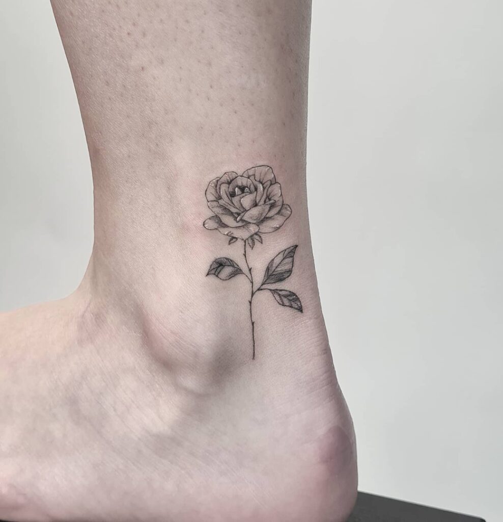 10+ Small Simple Rose Tattoo Ideas That Will Blow Your Mind! 15 Simple Rose Tattoo Small That Are Going To Make You Updated In The Fashion
