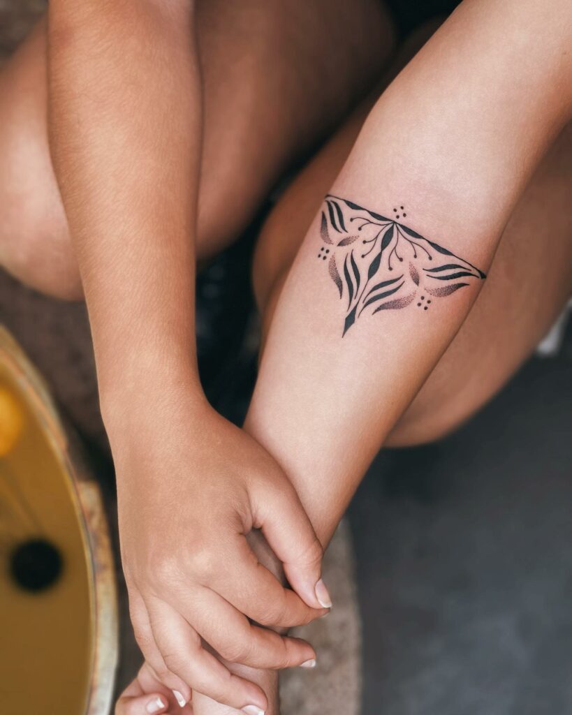 11+ Symmetrical Tattoo Ideas That Will Blow Your Mind! 11 Simple Symmetrical Tattoo