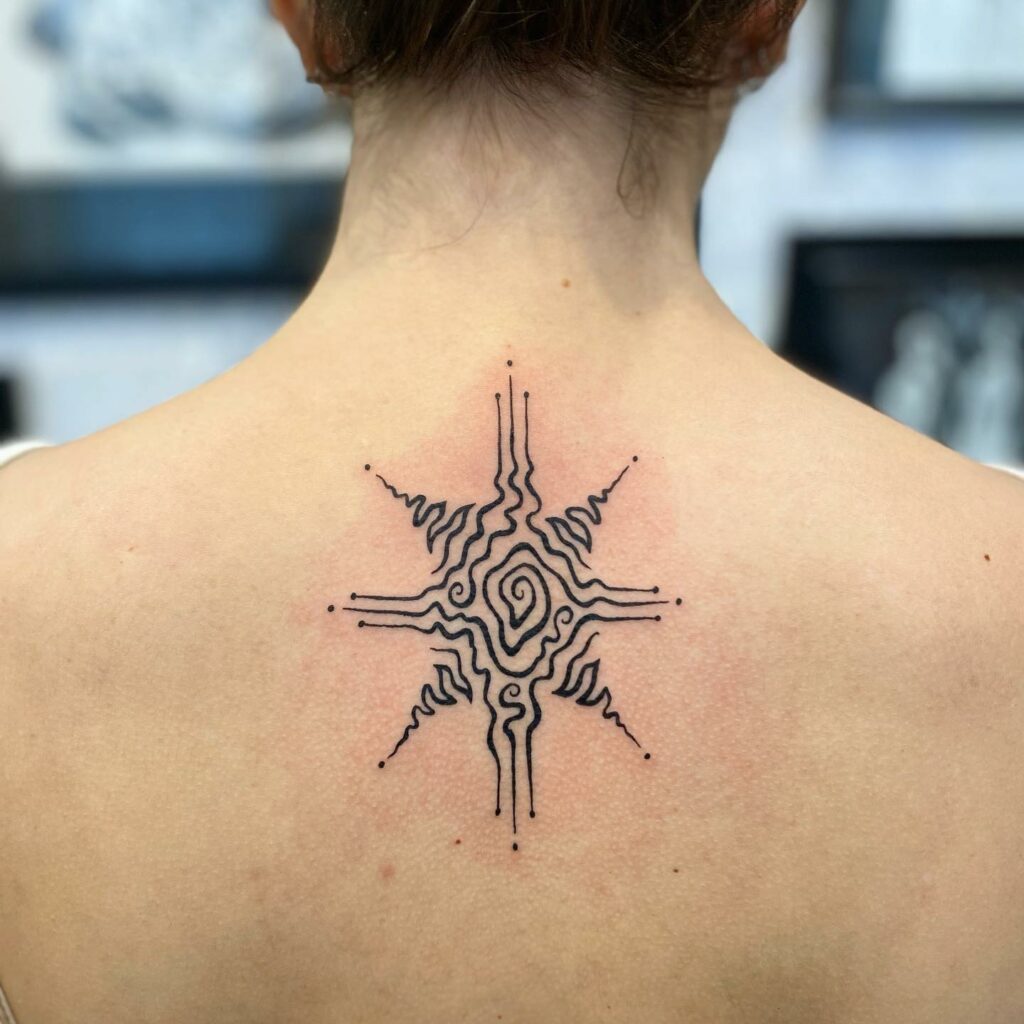 20+ Aged Fine Line Tattoos That Will Blow Your Mind 14 Single Line Lady Tattoos