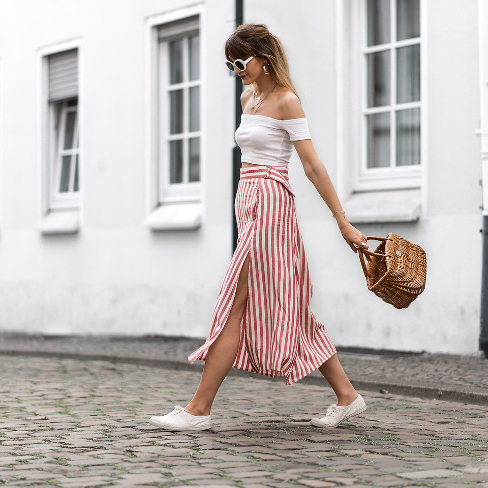 22 Fashionable Birthday Outfits for Women in 2024 26 Skirt Outfits