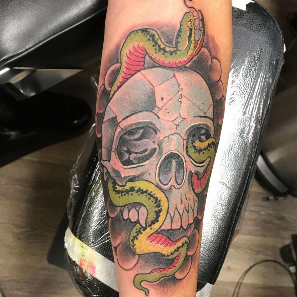 11+ Japanese Skulls Tattoo Ideas That Will Blow Your Mind! 12 Skulls And Snakes