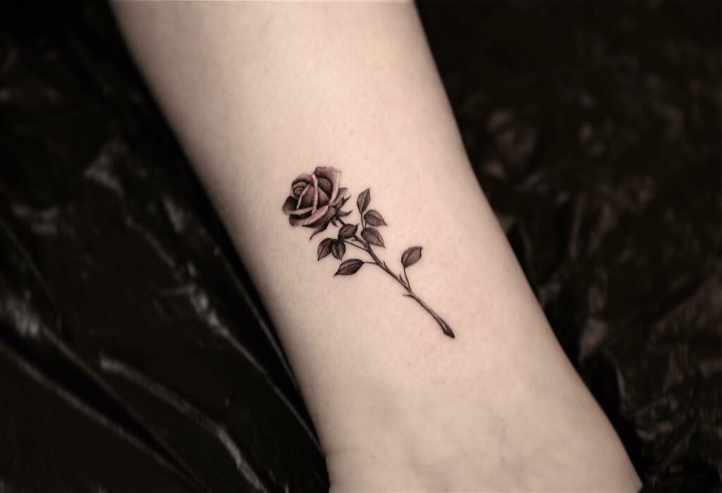 11+ Realistic Rose Tattoo Stencil Ideas That Will Blow Your Mind! 18 Small Realistic Rose Tattoo Stencil