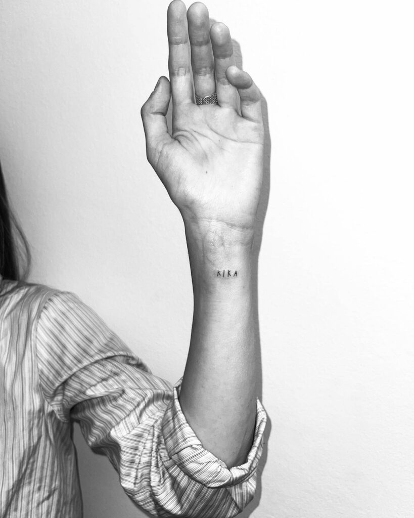 10+ Wrist Name Tattoo Ideas That Will Blow Your Mind! 16 Small Tattoo Idea
