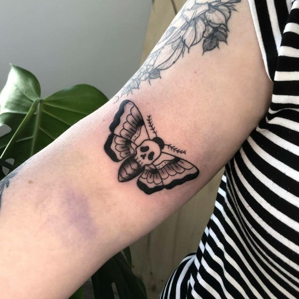 21+ Traditional Tattoo Flash Ideas You Have To See To Believe! 23 Small Traditional Tattoos Flash