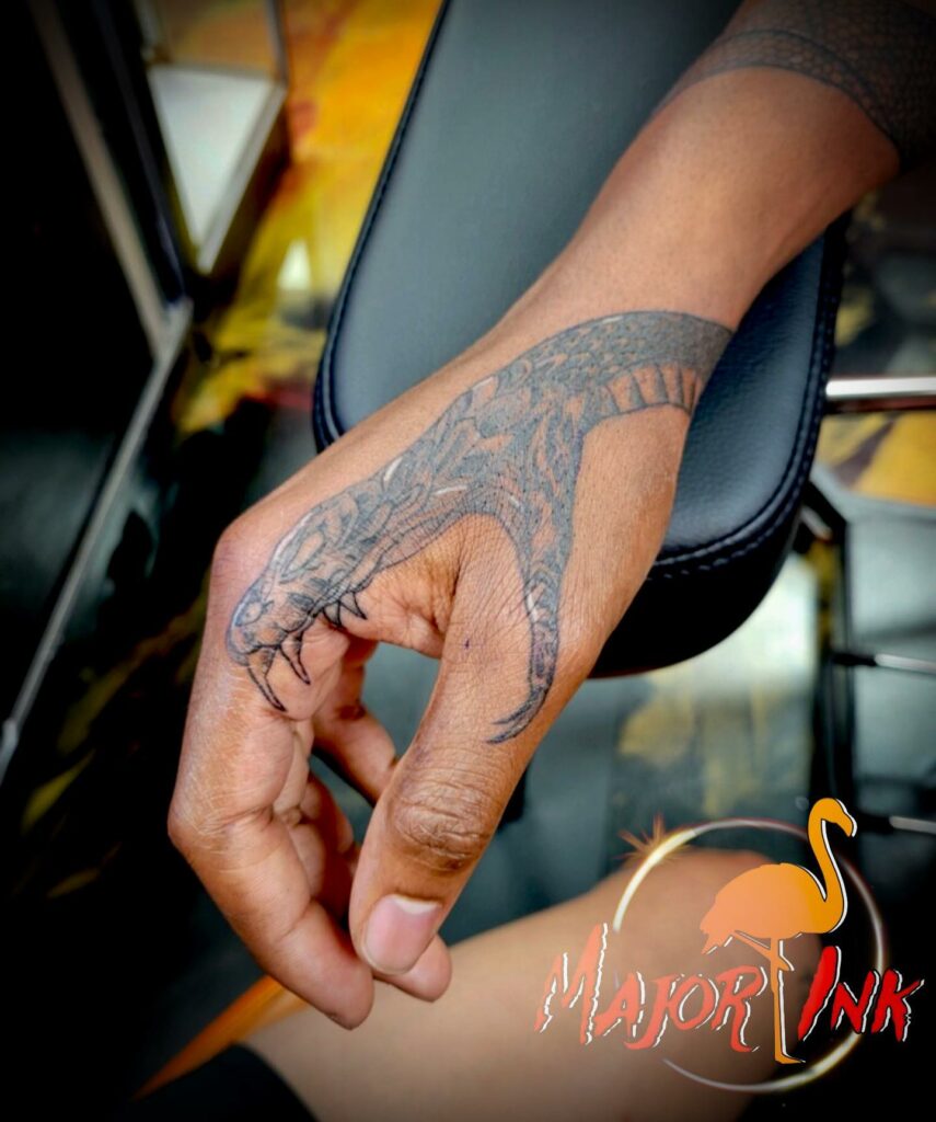 10+ Snake Finger Tattoo Ideas That Will Blow Your Mind! 16 Snake Head Finger Tattoo