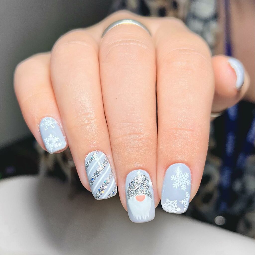 Get Cozy with 20 Grey Christmas Nail Ideas in 2024 20 Soft Grey Christmas Nails with Glitter