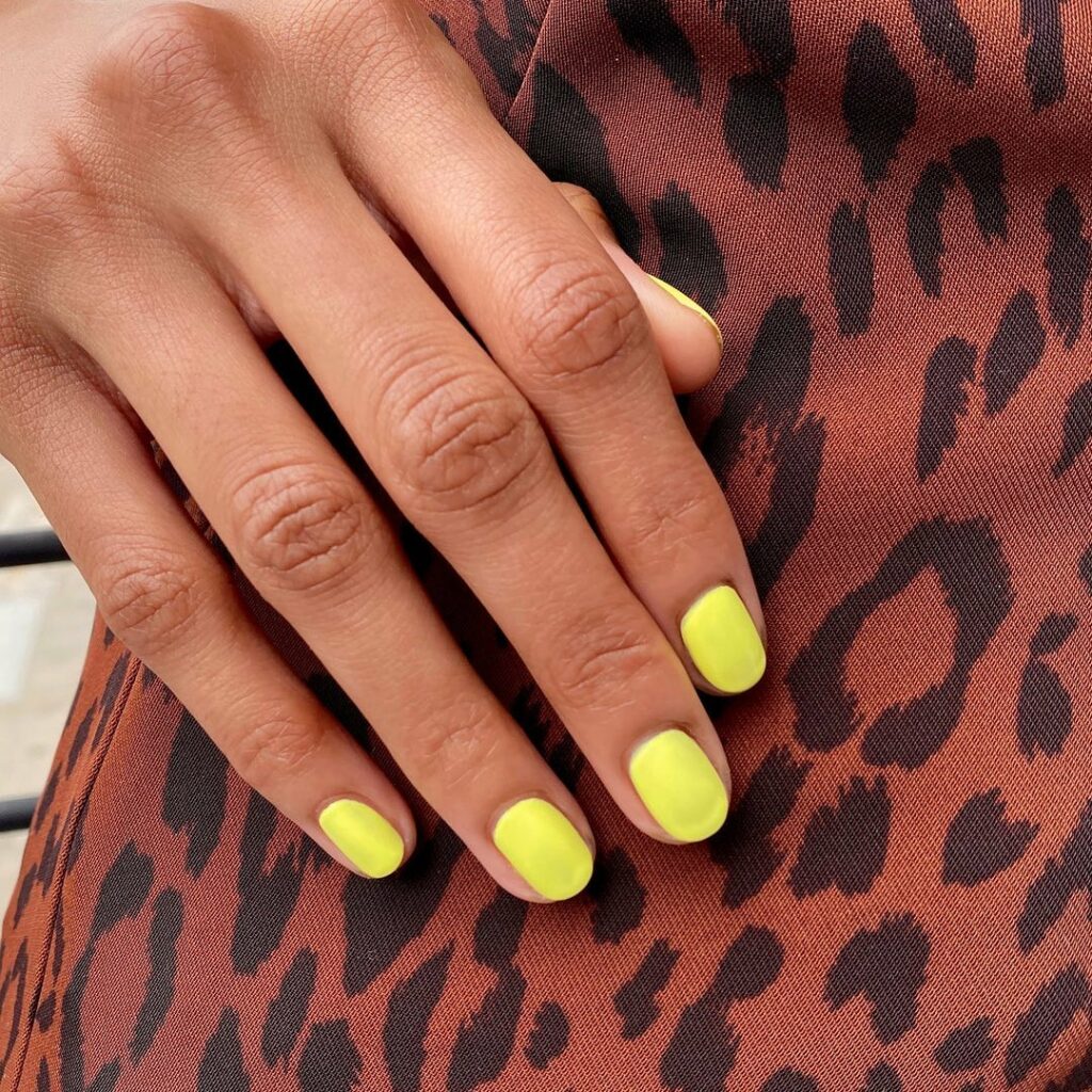 29 Vacation Nail Designs To Try In 2024 21 Solar Neon Chrome Vacation Nails